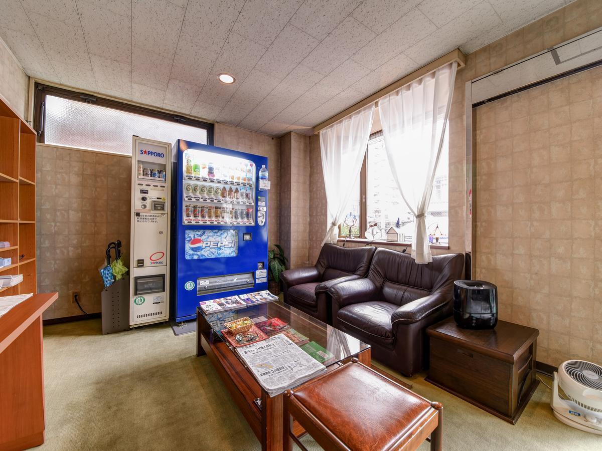 Green Business Hotel Фукуяма Екстер'єр фото